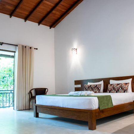 Tropicara Resort Sigiriya Buitenkant foto