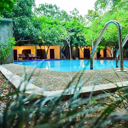 Tropicara Resort Sigiriya Buitenkant foto