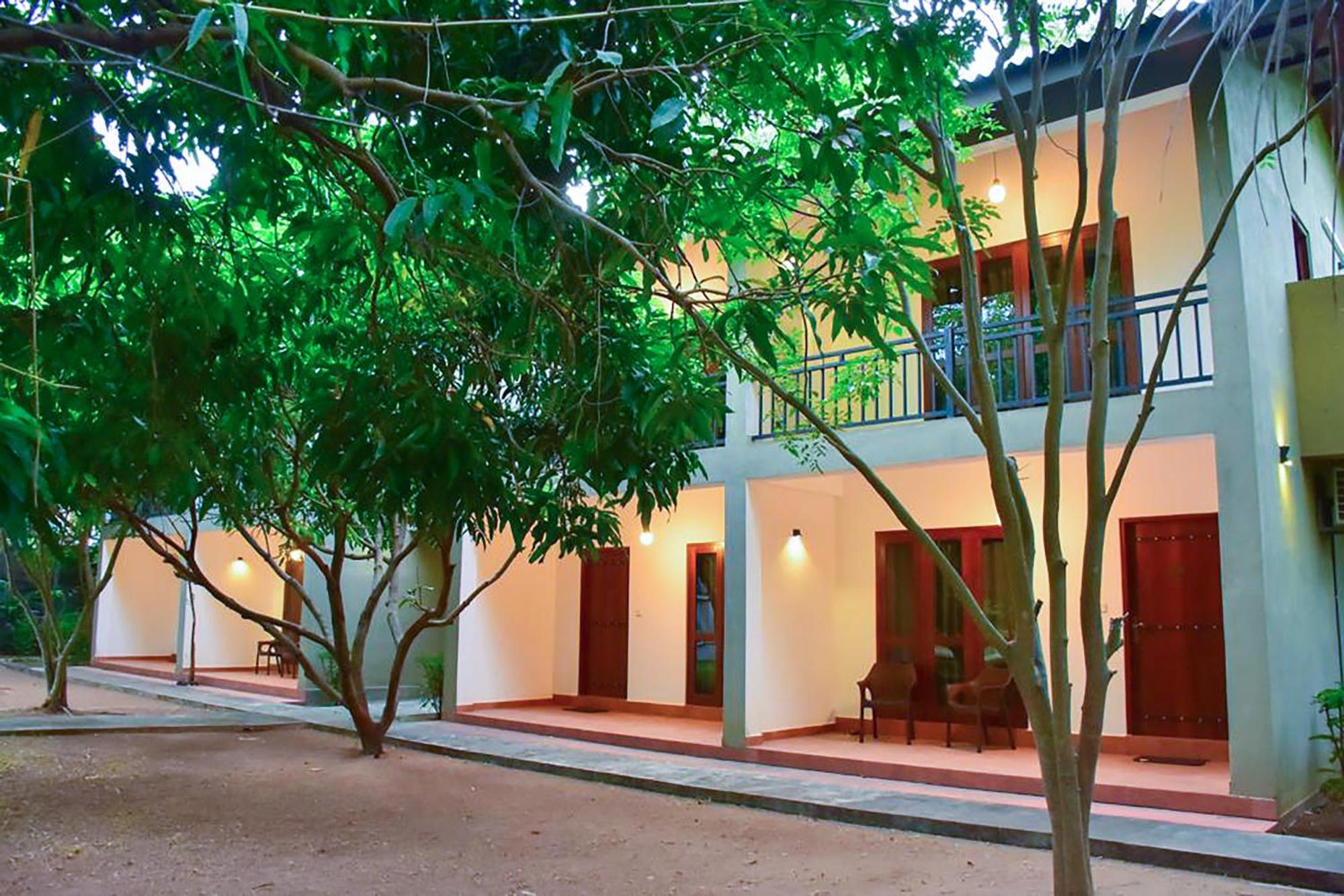 Tropicara Resort Sigiriya Buitenkant foto