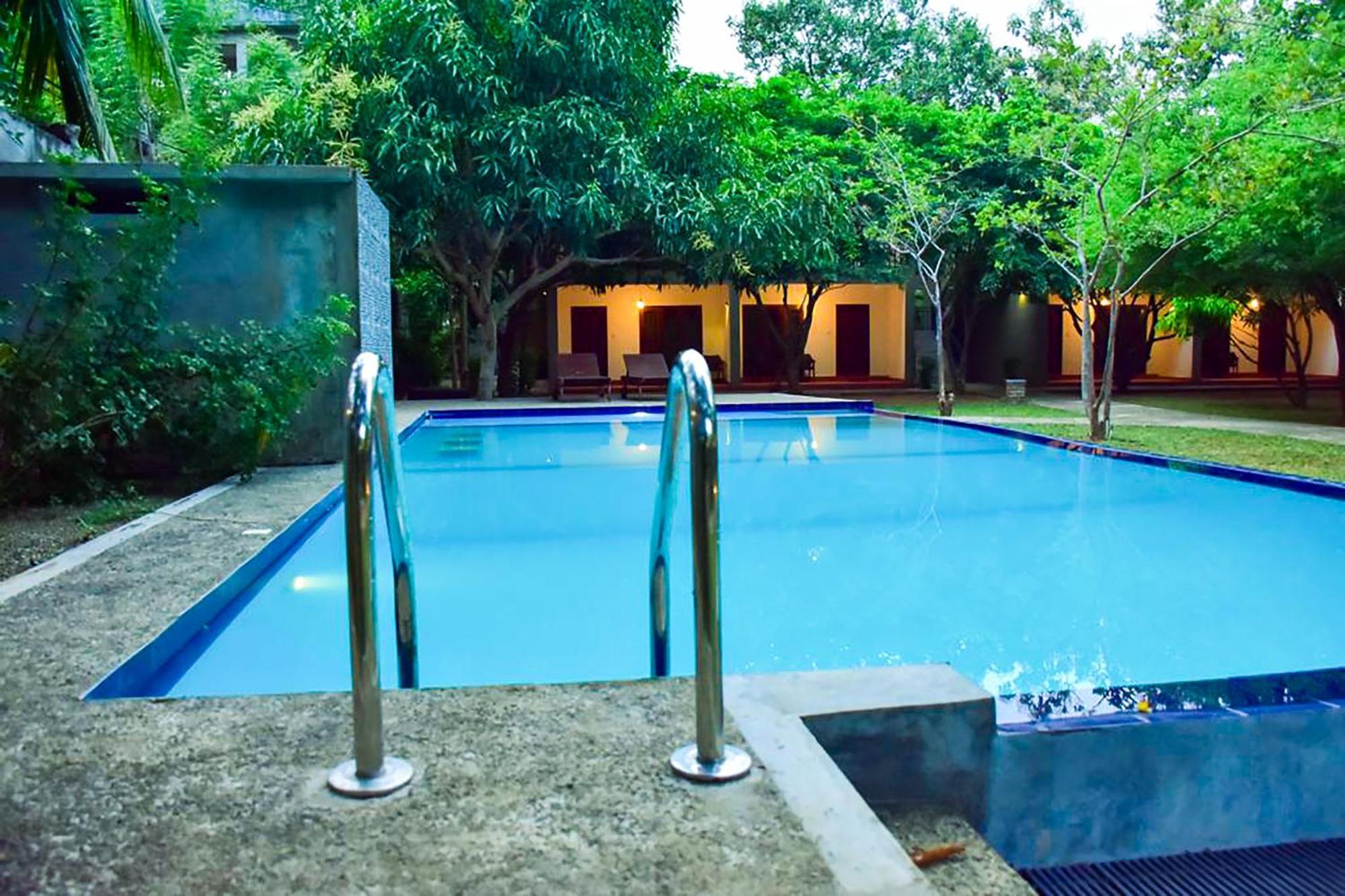 Tropicara Resort Sigiriya Buitenkant foto