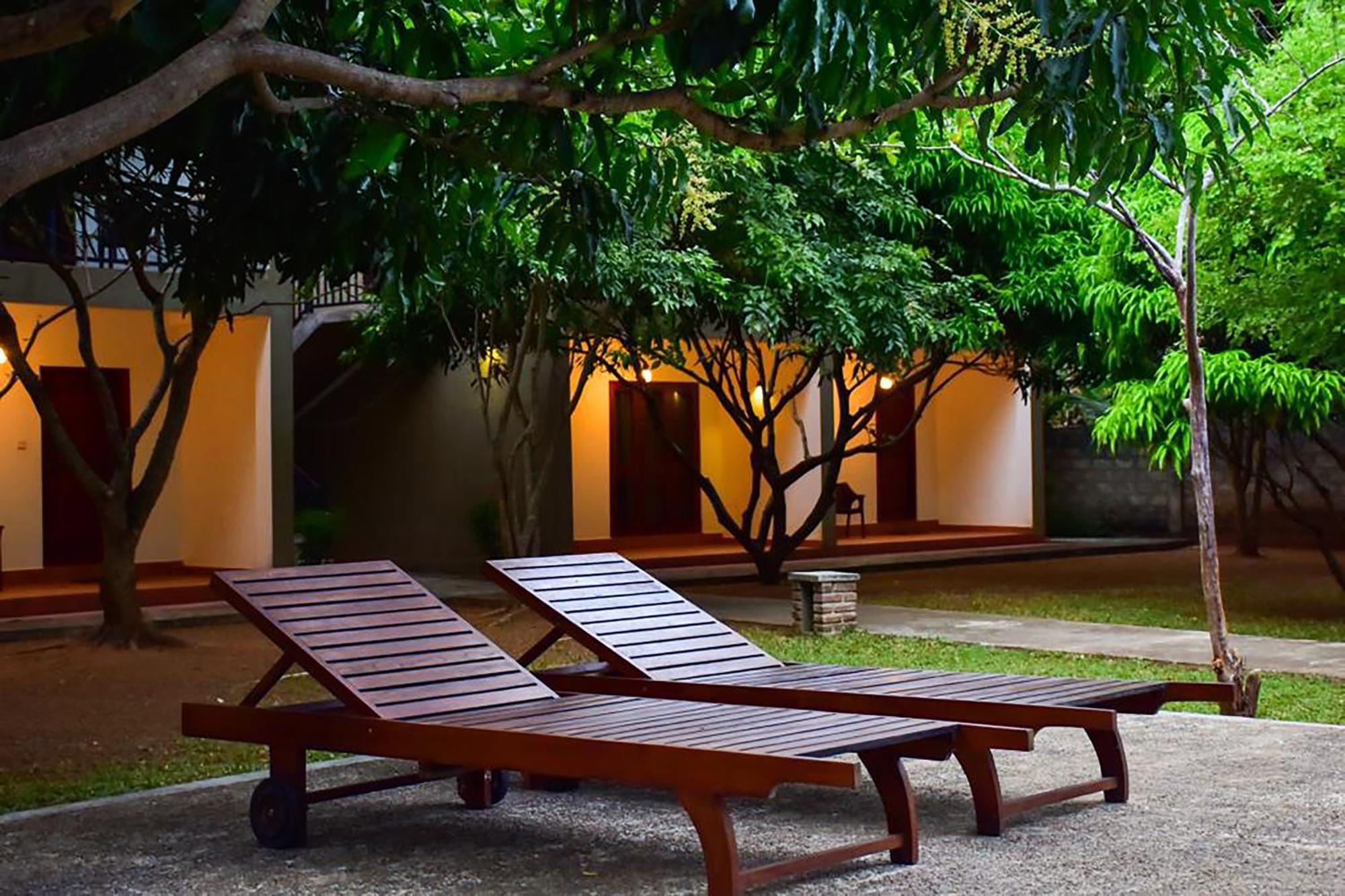 Tropicara Resort Sigiriya Buitenkant foto