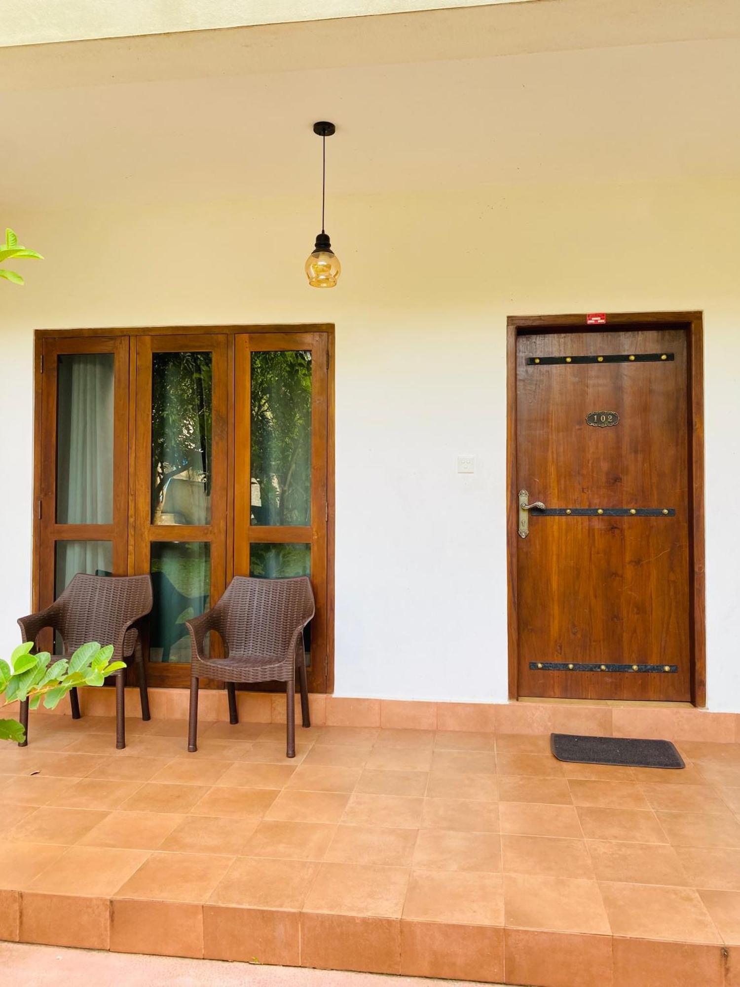 Tropicara Resort Sigiriya Buitenkant foto